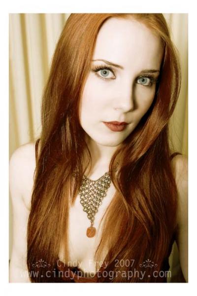 Simone Simons